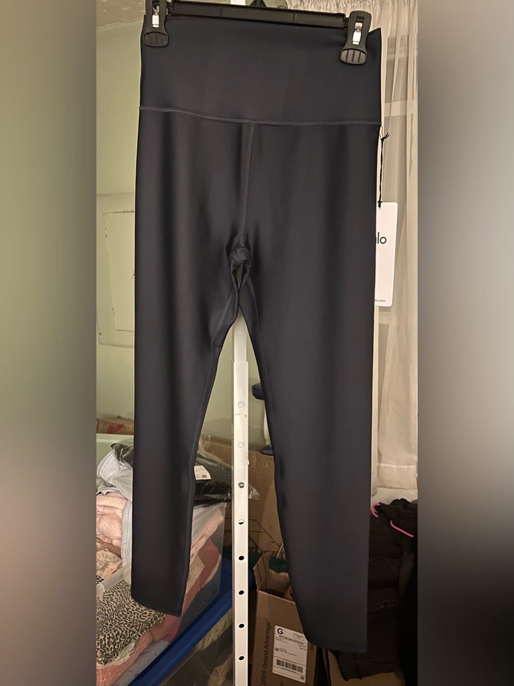ALO Yoga 7/8 High Waist Airlift Leggings in Navy